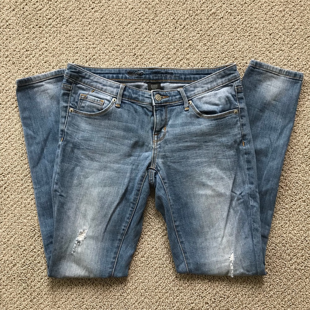 SOLD ON MERCARI Ripped Skinny Jeans